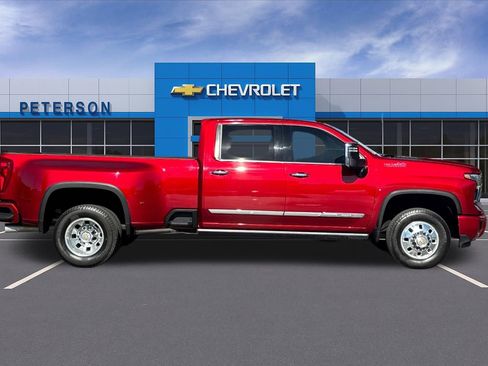 Certified 2025 Chevrolet Silverado 3500 High Country w/ High Country Premium Package AWD/4WD image 3