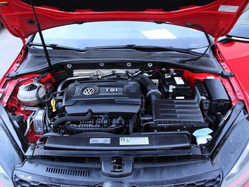 Used 2017 Volkswagen GTI Sport FWD image 21