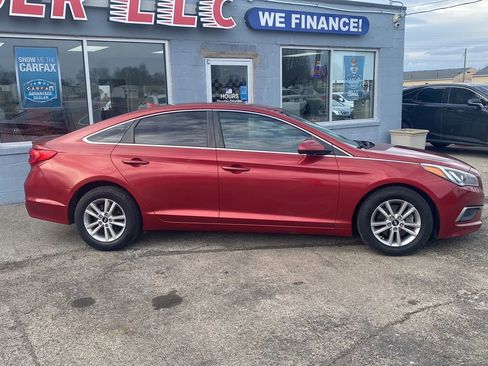 Used 2016 Hyundai Sonata SE image 4
