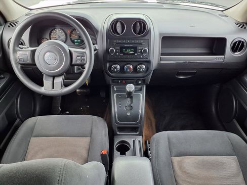 Used 2014 Jeep Patriot Latitude image 6