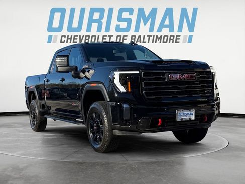Used 2024 GMC Sierra 2500 AT4 w/ AT4 Preferred Package image 1