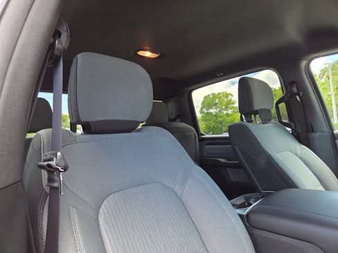 Used 2022 RAM 1500 Big Horn AWD/4WD image 16