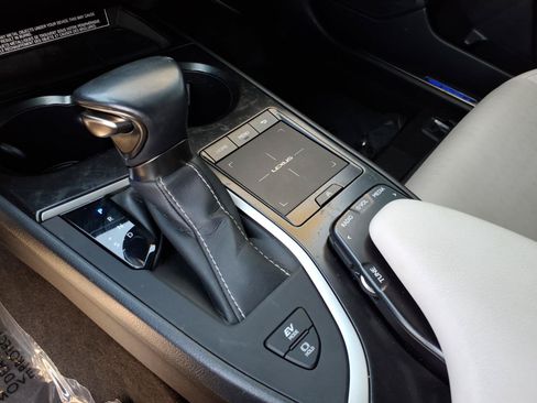 Used 2021 Lexus UX 250h AWD/4WD image 22