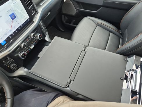 New 2025 Ford F150 Lariat w/ Equipment Group 502A High image 33