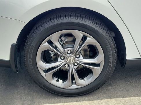 Certified 2023 Honda Accord EX image 6