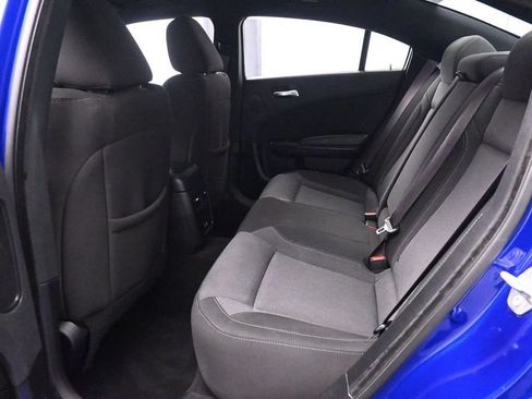 Used 2022 Dodge Charger SXT w/ Blacktop Package AWD/4WD image 17