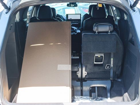 New 2026 Toyota Sienna XLE Woodland Edition AWD/4WD image 13