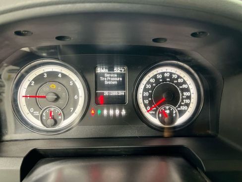 Used 2014 RAM 2500 Tradesman w/ Chrome Appearance Group AWD/4WD image 12