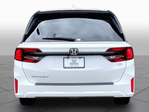 Used 2026 Honda Odyssey EX-L image 9
