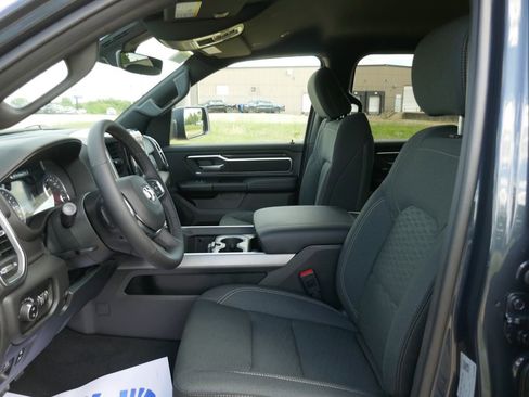 New 2026 RAM 1500 Big Horn AWD/4WD image 16