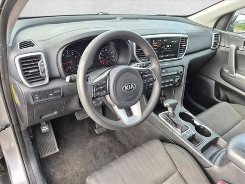 Used 2020 Kia Sportage LX FWD image 8
