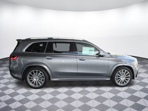 Used 2025 Mercedes-Benz GLS 450 4MATIC image 8