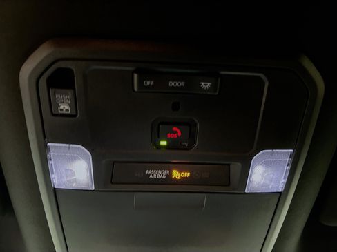 Used 2025 Toyota Tundra SR5 w/ SR5 Convenience Package RWD image 20