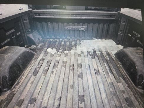 Used 2024 GMC Sierra 1500 AT4 w/ Technology Package image 15