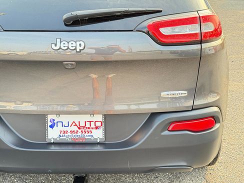 Used 2017 Jeep Cherokee Latitude w/ True North Edition image 83