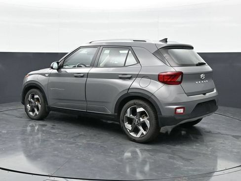 Used 2020 Hyundai Venue SEL w/ Convenience + Premium Package FWD image 7