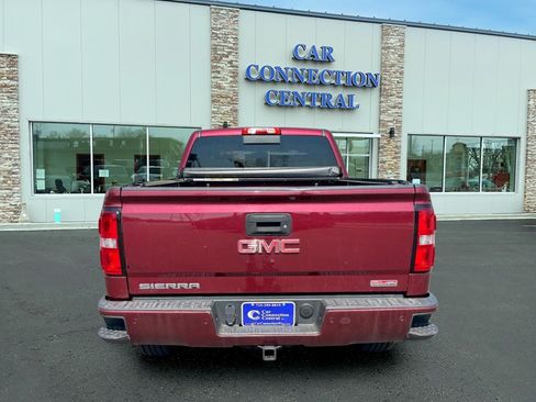 Used 2015 GMC Sierra 1500 SLE w/ All-Terrain Package AWD/4WD image 3