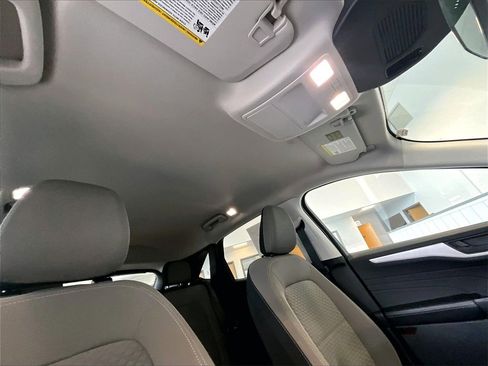 Used 2022 Ford Escape SE w/ Cold Weather Package image 22