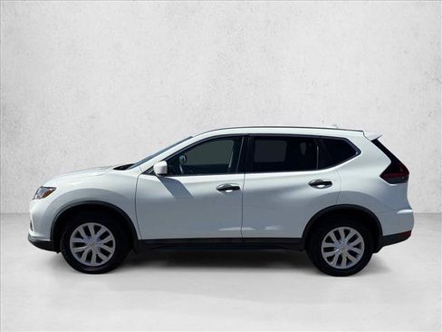 Used 2018 Nissan Rogue S FWD image 9