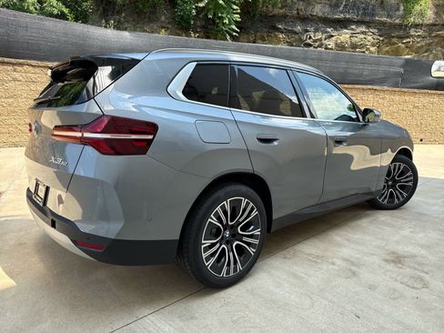 Used 2025 BMW X3 xDrive30i w/ Convenience Package image 3