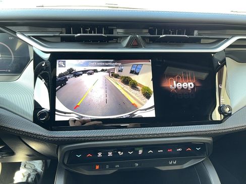 New 2026 Jeep Cherokee Limited AWD/4WD image 26