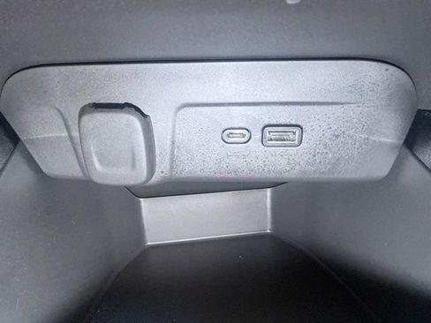 Used 2025 Chevrolet Trax LT w/ Driver Confidence Package FWD image 16