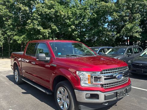Used 2018 Ford F150 XLT w/ Equipment Group 302A Luxury AWD/4WD image 3