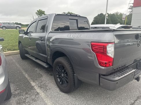 Certified 2019 Nissan Titan SV w/ SV Convenience Package AWD/4WD image 3