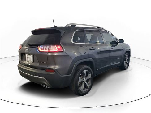 Used 2019 Jeep Cherokee Limited w/ Luxury Group image 6
