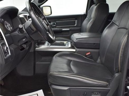 Used 2017 RAM 1500 Limited image 7