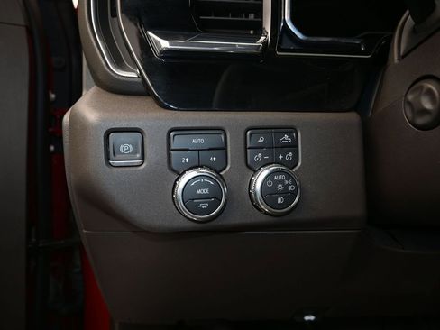 Certified 2024 GMC Sierra 1500 SLT w/ SLT Premium Plus Package AWD/4WD image 13