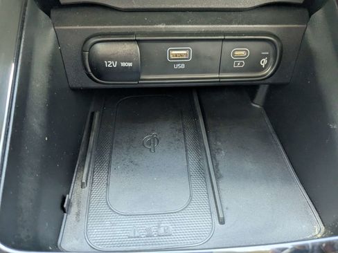 Certified 2024 Kia Telluride S w/ S Sunroof Package FWD image 29