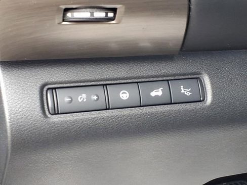 Certified 2024 Nissan Pathfinder Platinum w/ Cargo Package image 19