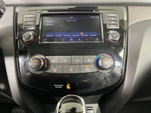 Used 2021 Nissan Rogue Sport S FWD image 31
