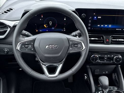 New 2026 Chevrolet TrailBlazer LT w/ Convenience Package FWD image 14