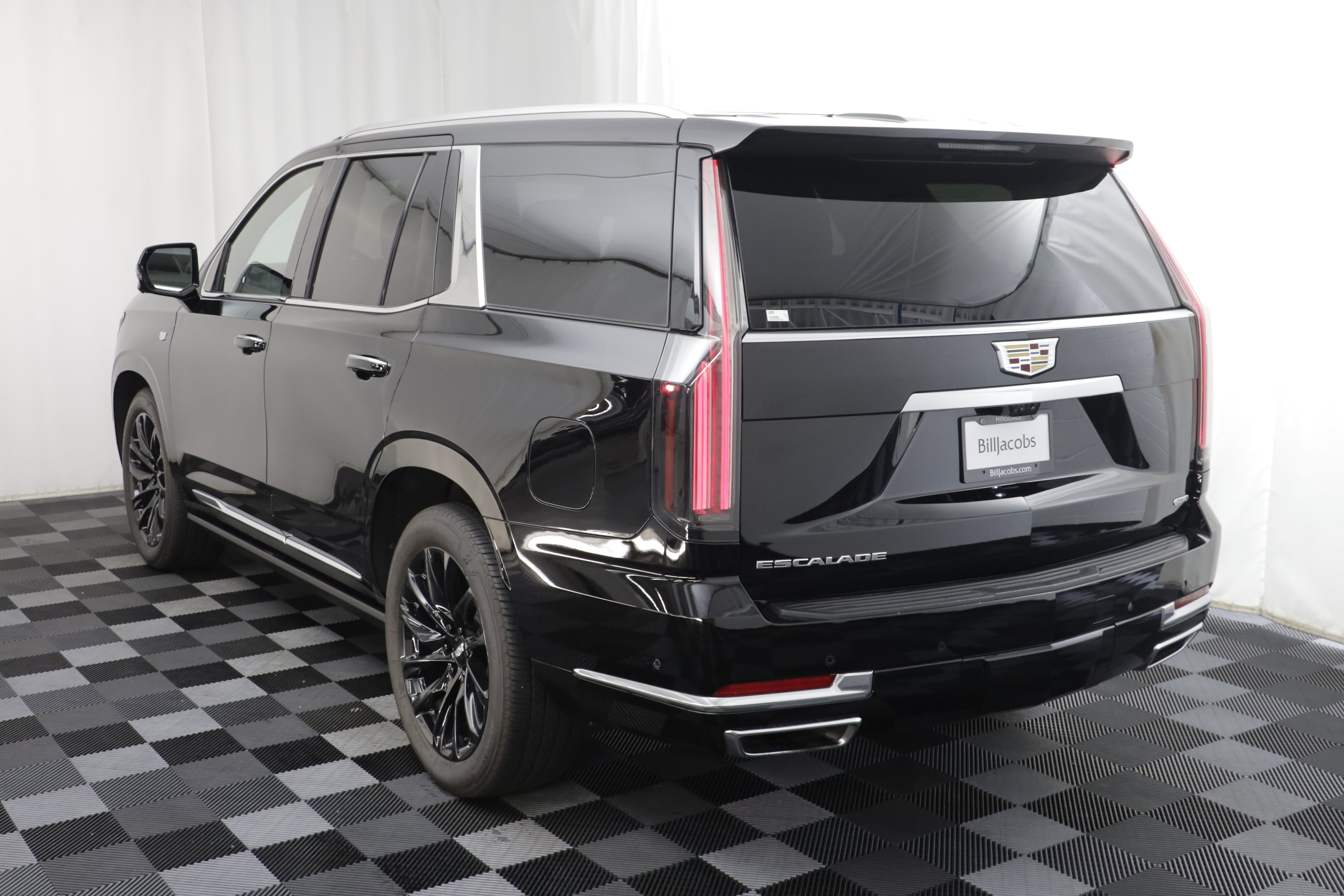 Used 2025 Cadillac Escalade Premium Luxury w/ Touring Package AWD/4WD image 18
