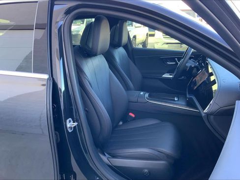 Used 2024 Mercedes-Benz E 350 4MATIC Sedan image 8
