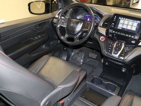 Used 2024 Honda Odyssey Sport image 18