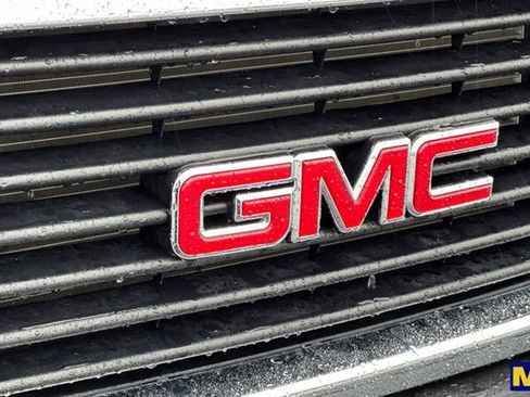 Used 2024 GMC Savana 2500 w/ Driver Convenience Package image 31