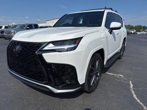 Used 2024 Lexus LX 600 F Sport image 3