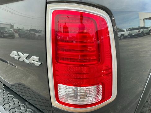 Used 2017 RAM 1500 Laramie w/ Convenience Group image 16