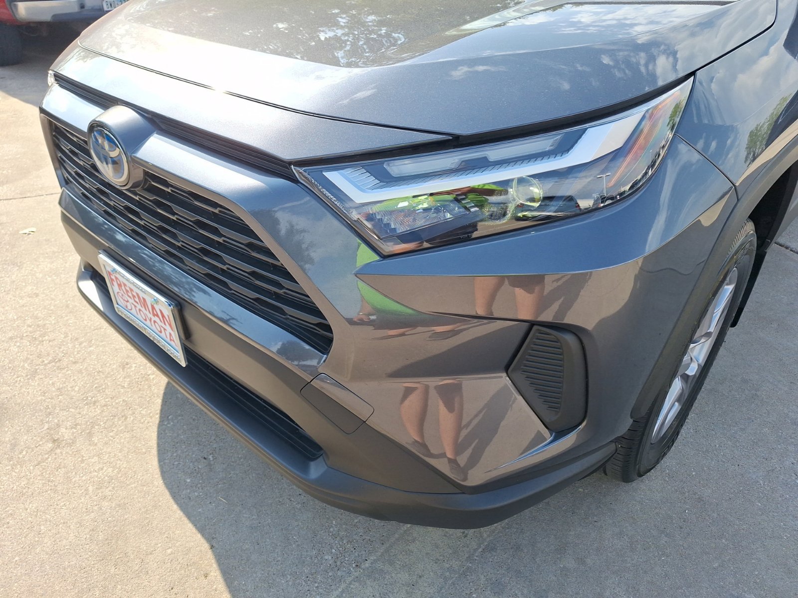 Used 2024 Toyota RAV4 XLE w/ Convenience Package AWD/4WD image 10