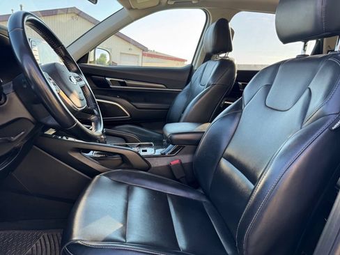 Used 2020 Kia Telluride S w/ S 8 Passenger Seating Package AWD/4WD image 4