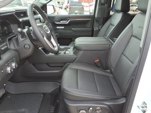 New 2026 GMC Sierra 1500 Denali w/ Denali Reserve Package image 15