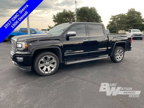 Used 2017 GMC Sierra 1500 Denali w/ Denali Ultimate Package AWD/4WD image 3