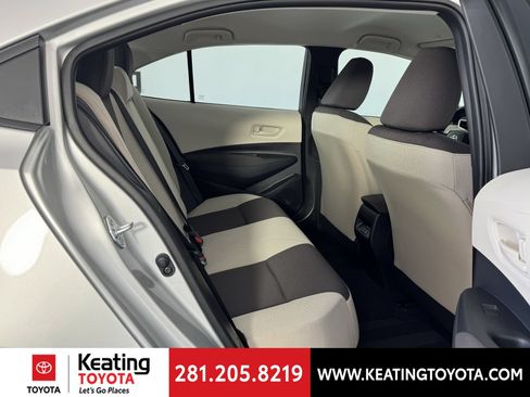 Used 2025 Toyota Corolla LE FWD image 18