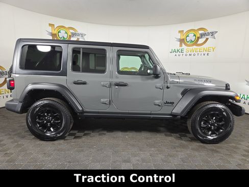 Certified 2022 Jeep Wrangler Unlimited Willys image 11