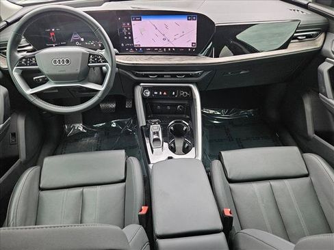 Used 2025 Audi Q5 Premium Plus w/ Premium Plus AWD/4WD image 18