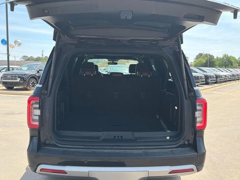 Used 2024 Ford Expedition Max Limited AWD/4WD image 18