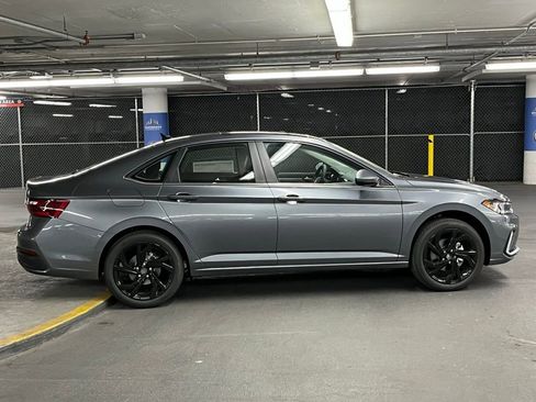 New 2026 Volkswagen Jetta SE image 36